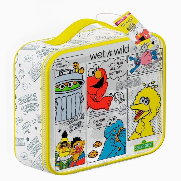 wet n wild Sesame Street Makeup Bag - Picture 1 of 7